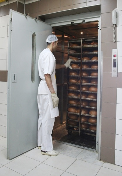 FREIGHT ELEVATORS